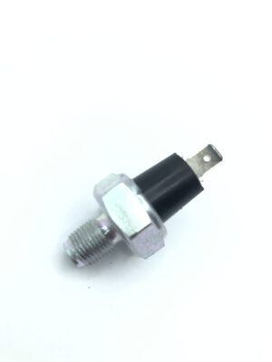 1534526C1 Czujnik ciśnienia oleju 1/8cal