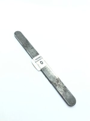 015480 Niemeyer Wpust pryzmatyczny długi